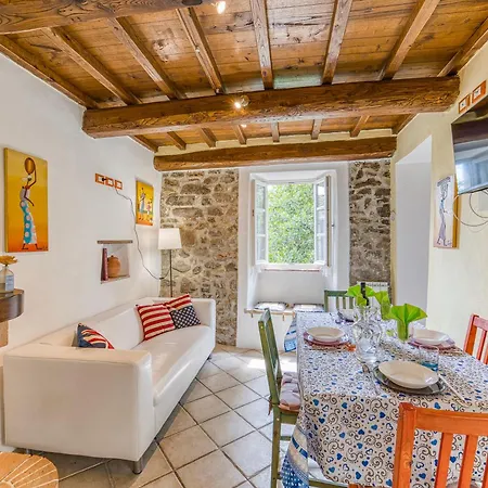 Peppe's House In Garfagnana - Happy * Pescaglia
