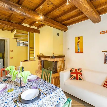 Apartment Peppe's House In Garfagnana - Happy *